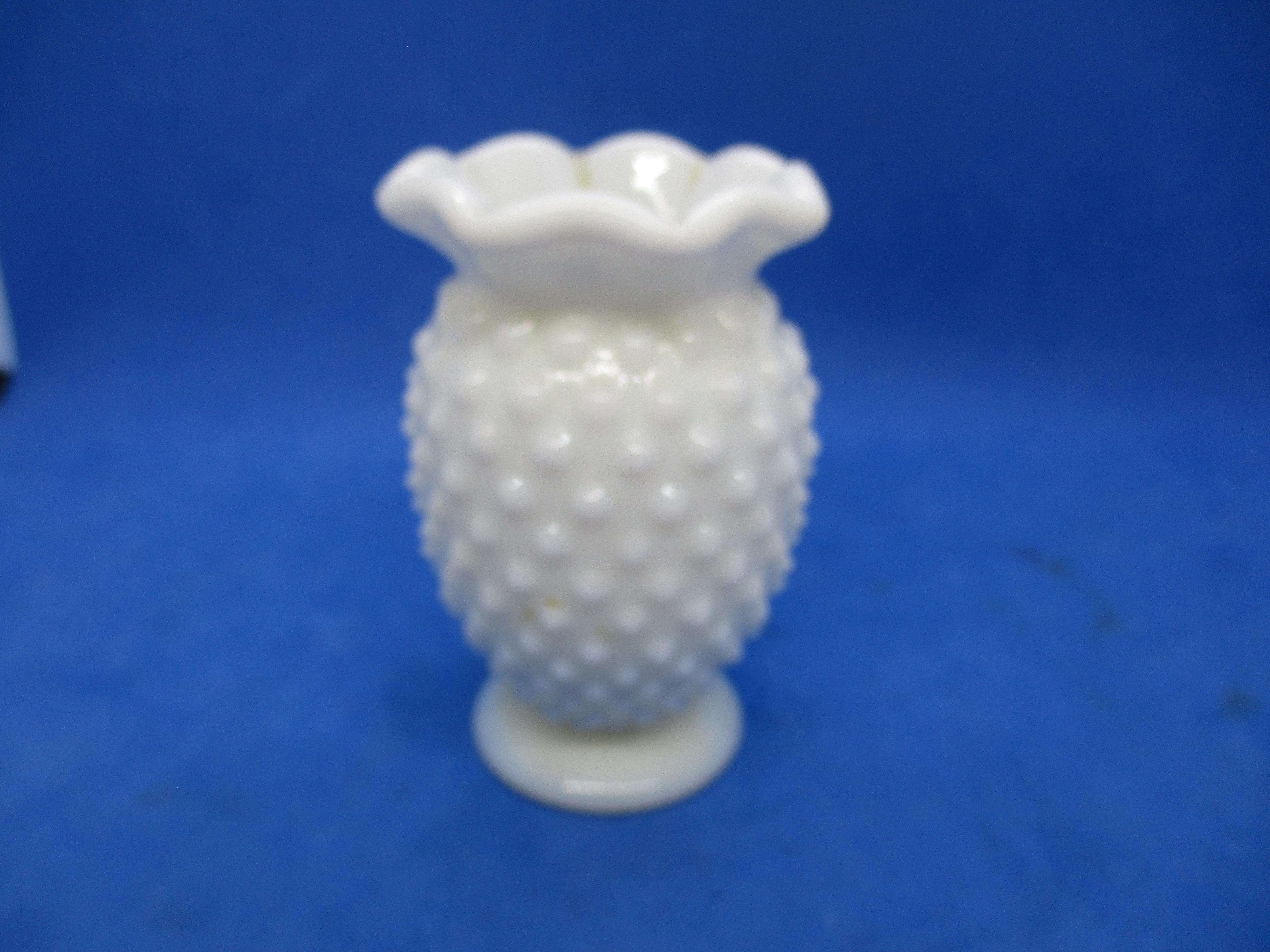 Fenton Glass Hobnail Milk Glass Small 3.5″ Bud Vase