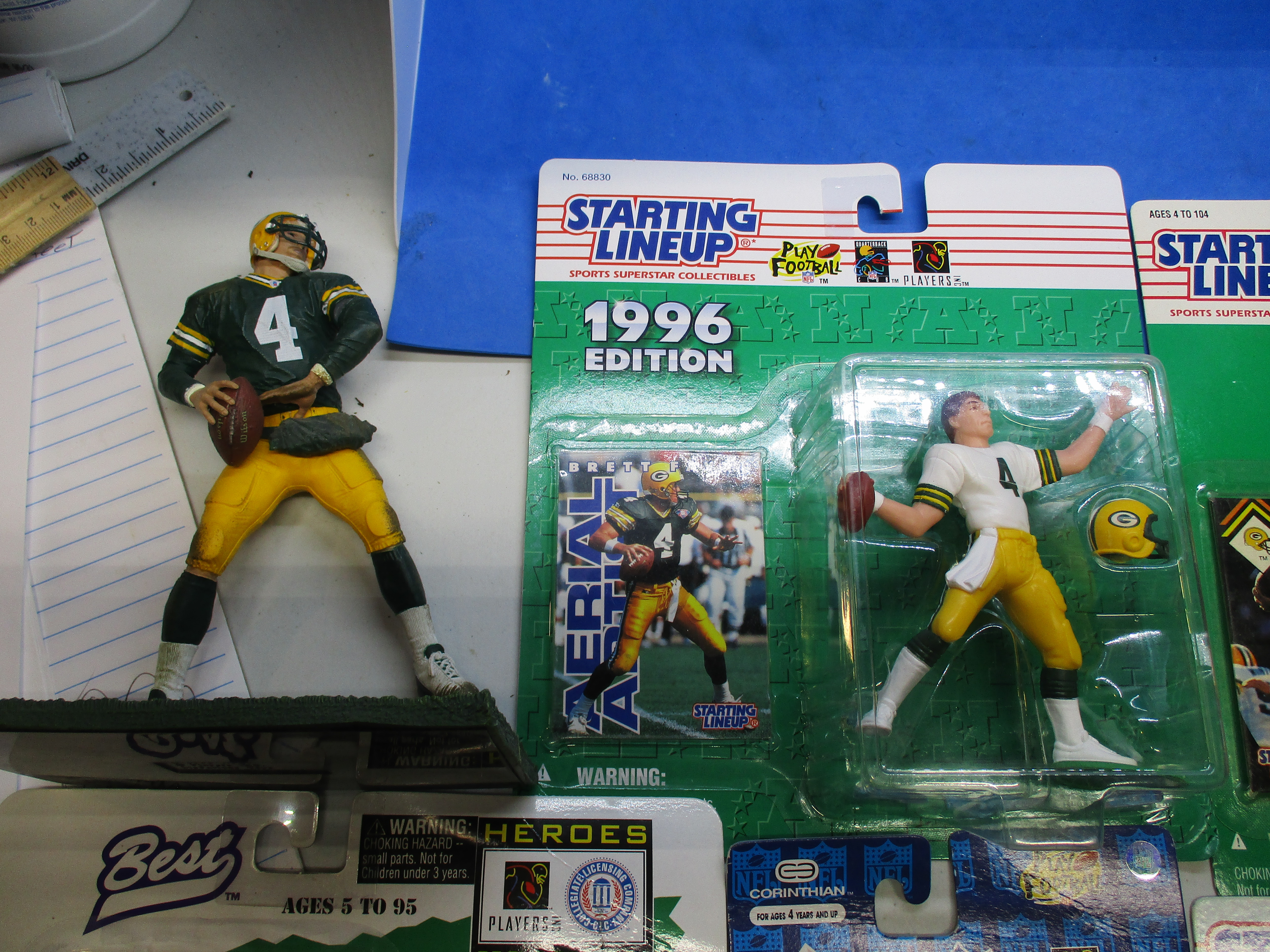 Starting Lineup Lot of 6 Brett Favre Green Bay Packers MOC action figures