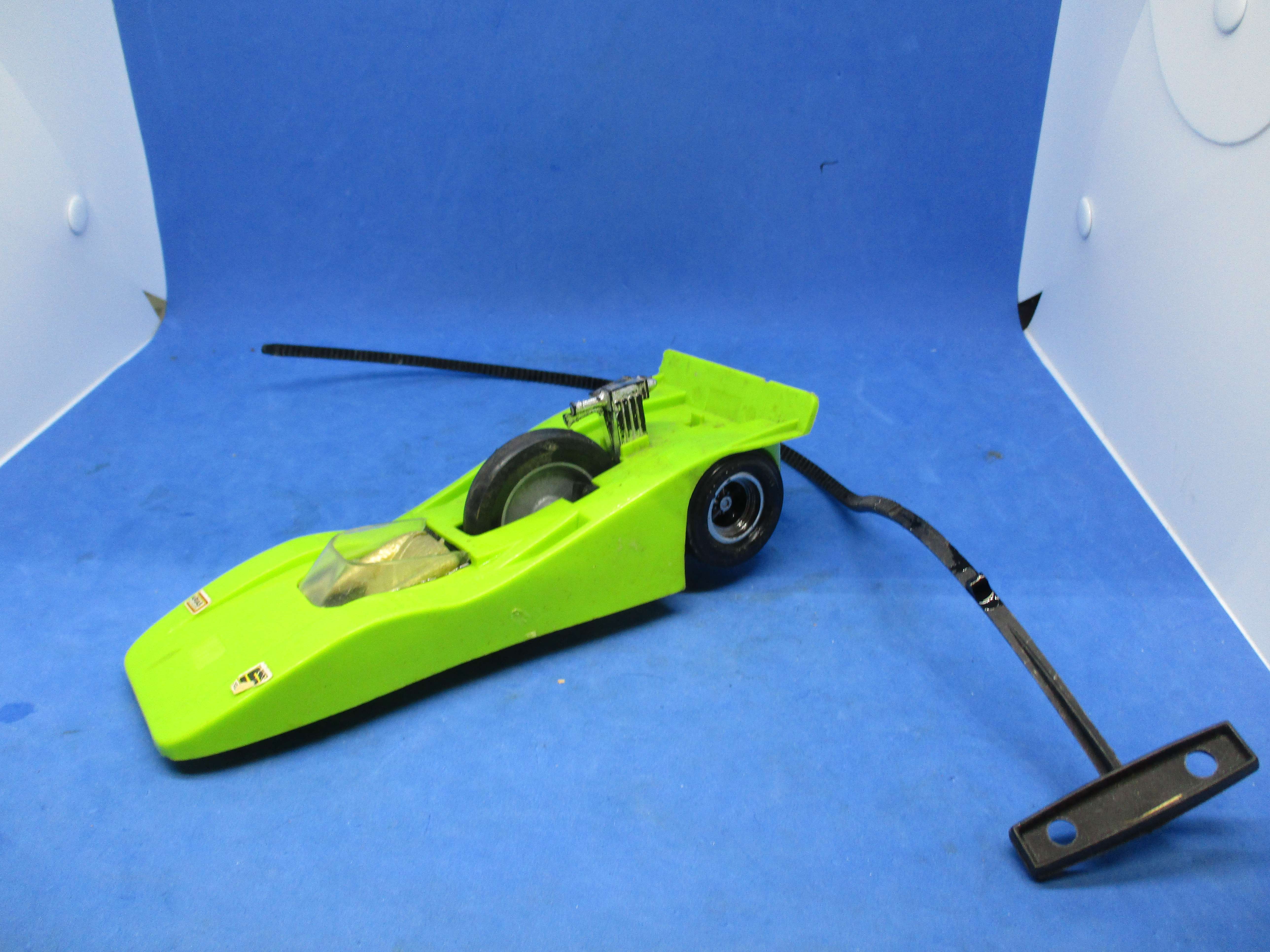 Vintage 1970s Kenner SSP T-Stick Ripcord for SSP Race Cars w green