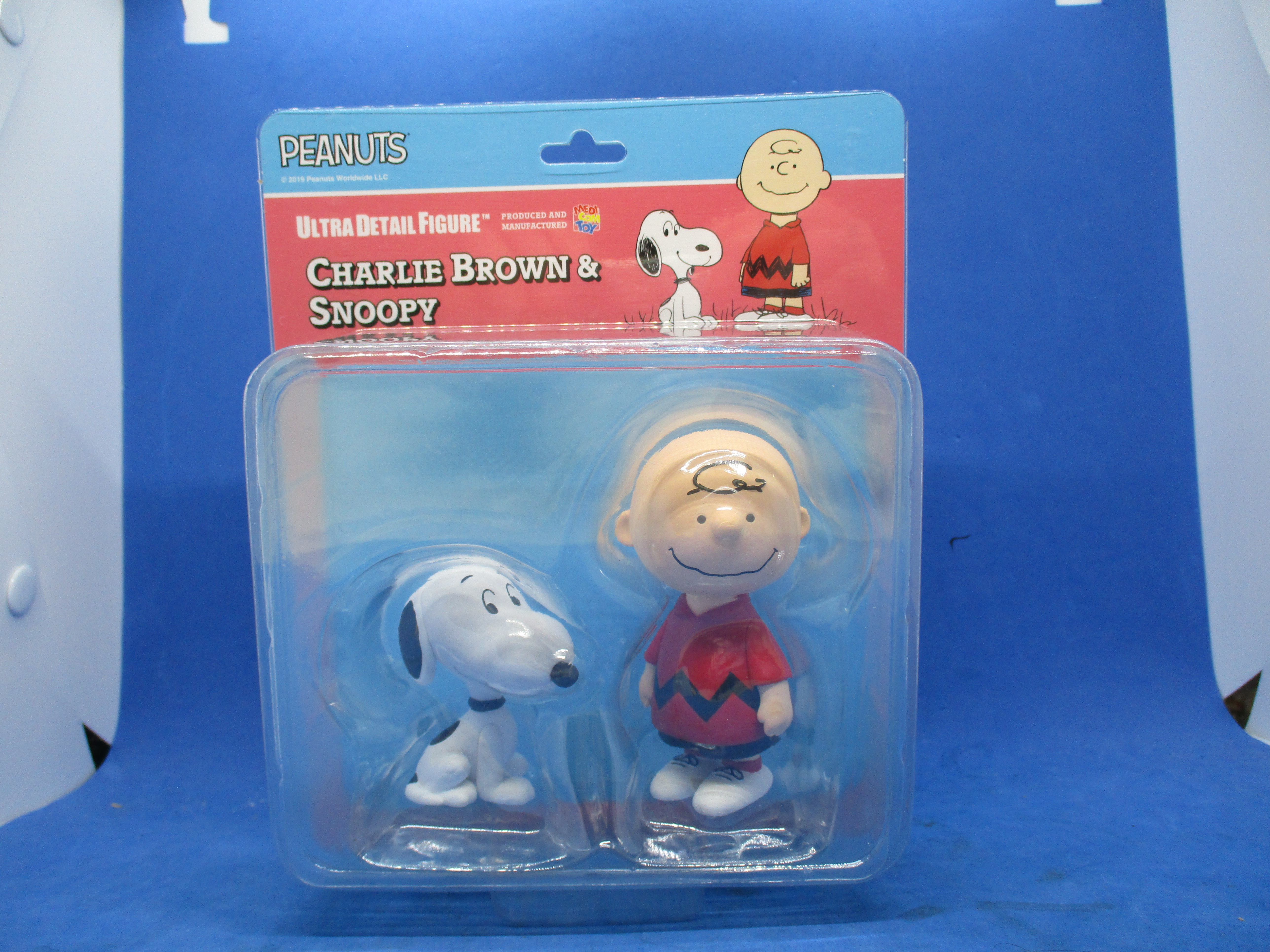 Peanuts Charlie Brown & Snoopy UDF No. 489 Medicom Toy | Family